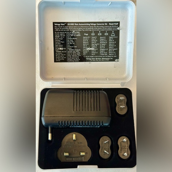 Voltage Valet Other - Voltage Valet Travel 50/2000 Watt Voltage Travel Electric Converter Plug Kit
